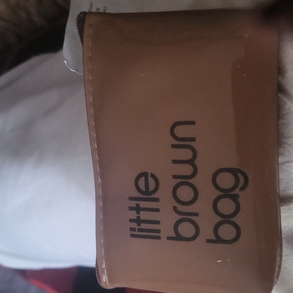 Bloomingdale's Last One  lil brown coin purse Bloomindales Other Side - Picture 4 of 5